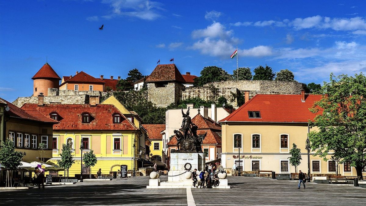 Ezek A V Rosok Voltak A Legn Pszer Bb Turisztikai C Lpontok Okt Berben