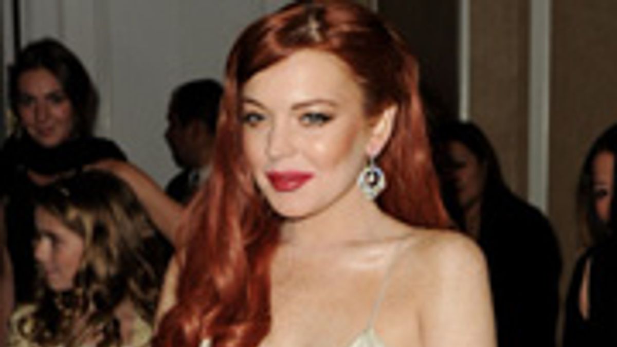 Elegancia helyett borzalom Szokatlan ruhában Lindsay Lohan Life