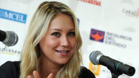 Bikiniben szexizett Anna Kurnyikova – Fotó