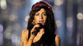 Az igazi Amy Winehouse: érzelmes történetek a Grammy-díjas előadó másik arcáról