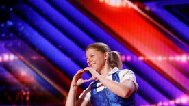 Óriási siker: 4 igent kapott az  America’s Got Talent-ben a hollókői kutyatáncoltató - Videó