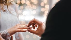 Férjhez ment világhírű énekesnő: csak hatan voltak az esküvőn