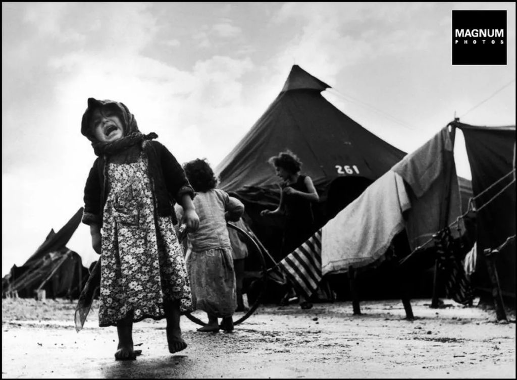 Forrás: ©Robert Capa © International C/©Robert Capa © International Center of Photography / Magnum Photos/Robert Capa © International Cen