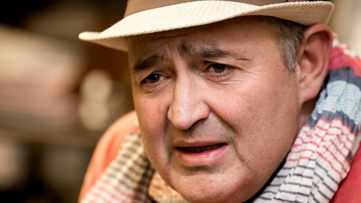 Gesztesi Károly nevelőapja meghalt Life