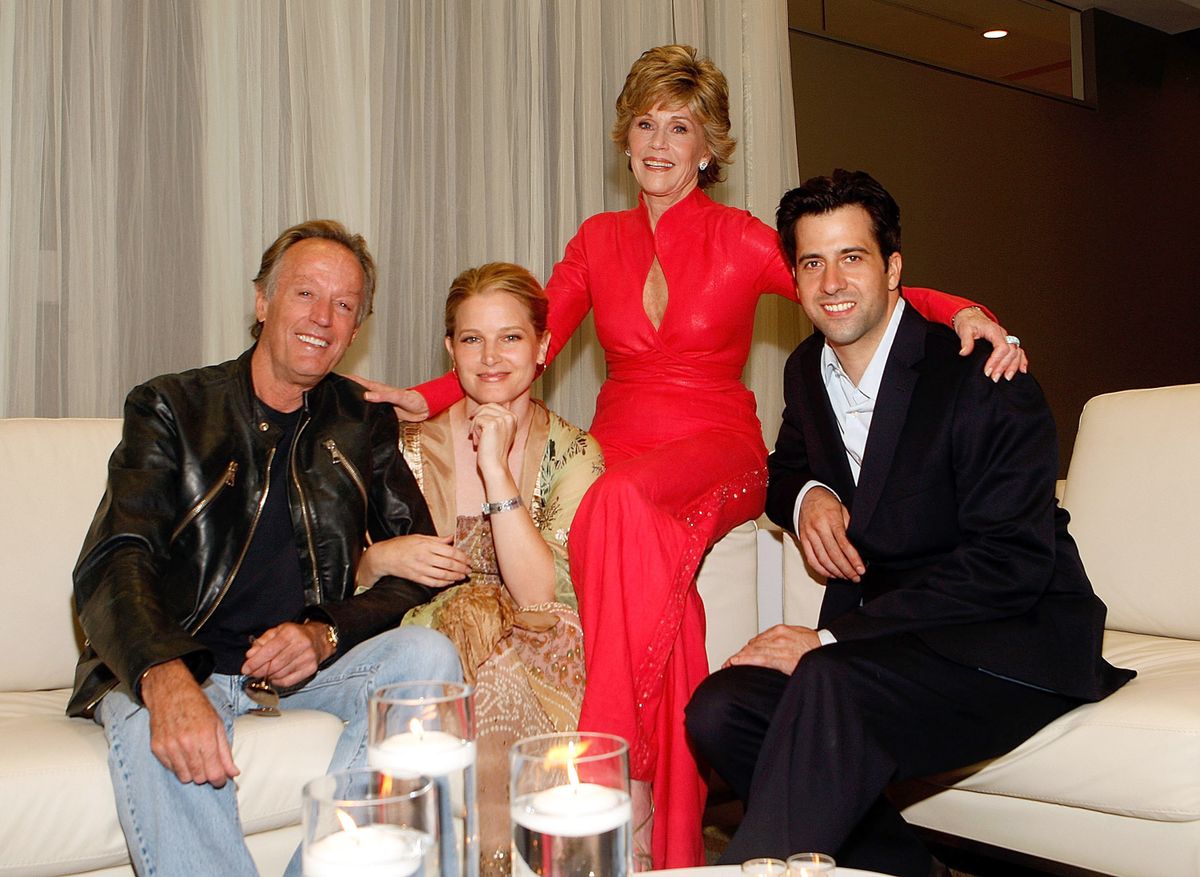 Peter Fonda, Bridget Fonda, Jane Fonda és Troy Garity családi portré