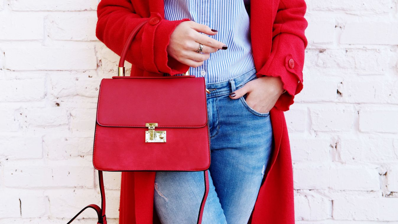 piros táska, divat, Valentin-nap, kiegészítő