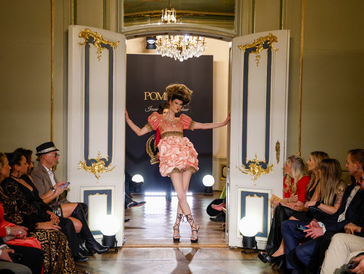 Harald Gloeoeckler-Pompoeoes Iconic Couture Show
