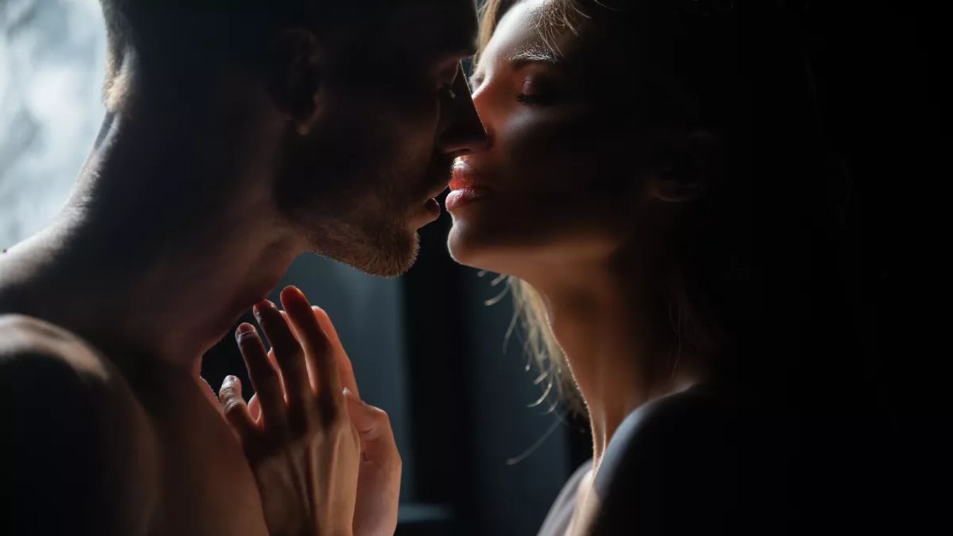 Couple,In,Love,Face,To,Face,,Tender,Hugging,And,Kissing, szerelem, szenvedély, Müller Péter, erotika, szex