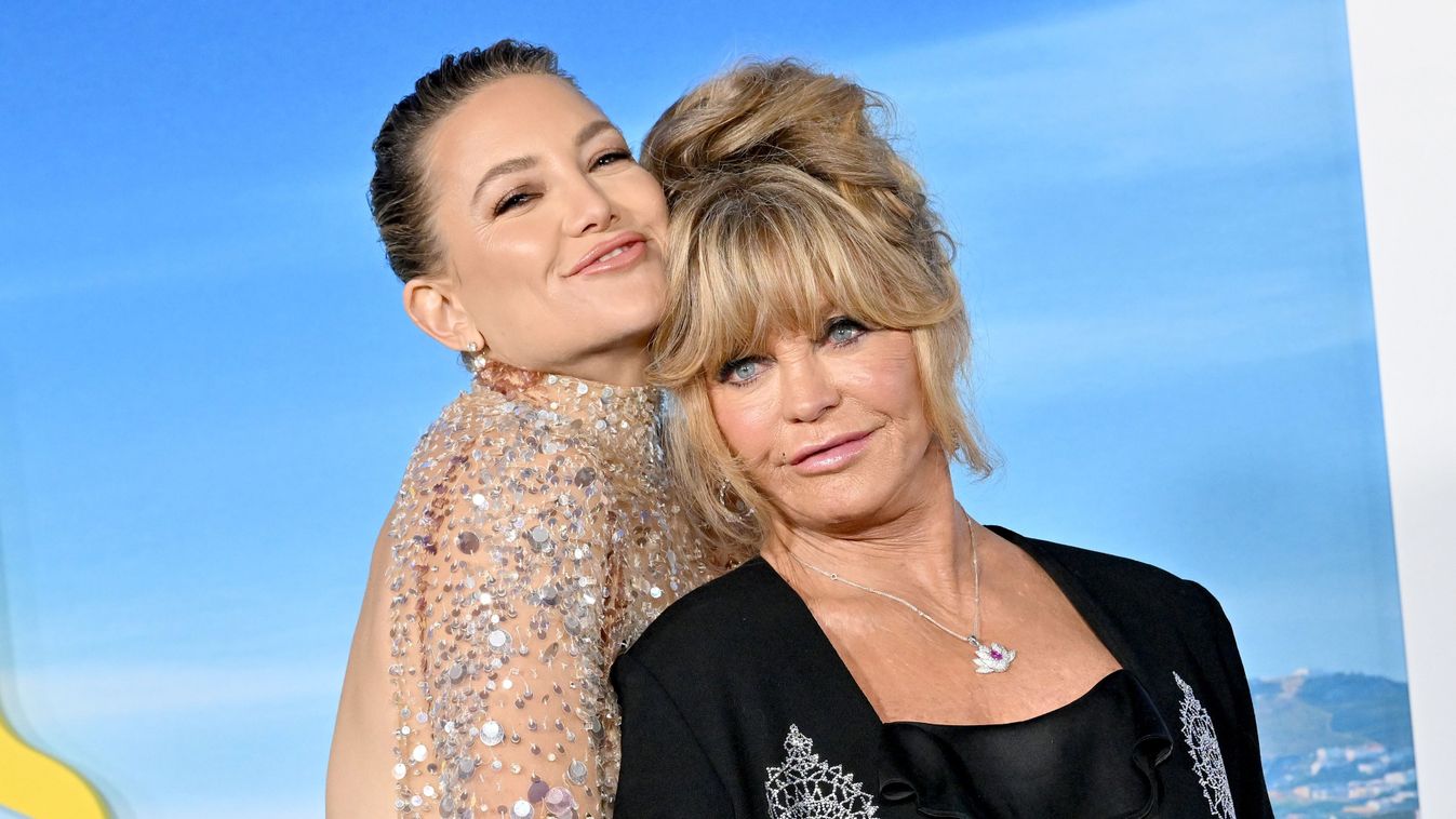 Premiere Of "Glass Onion: A Knives Out Mystery" 
Goldie Hawn és Kate Hudson 
