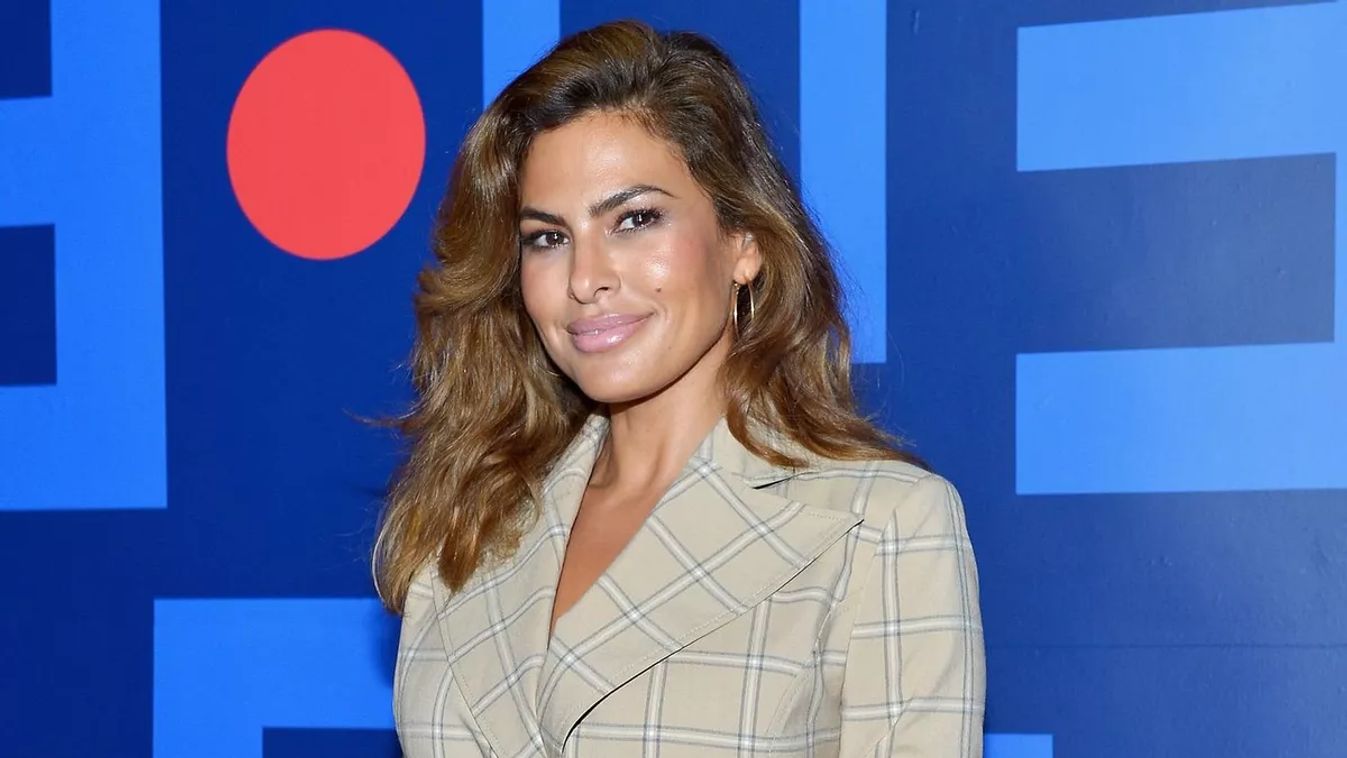 Eva Mendes for New York & Company Fall 2018 Runway Show