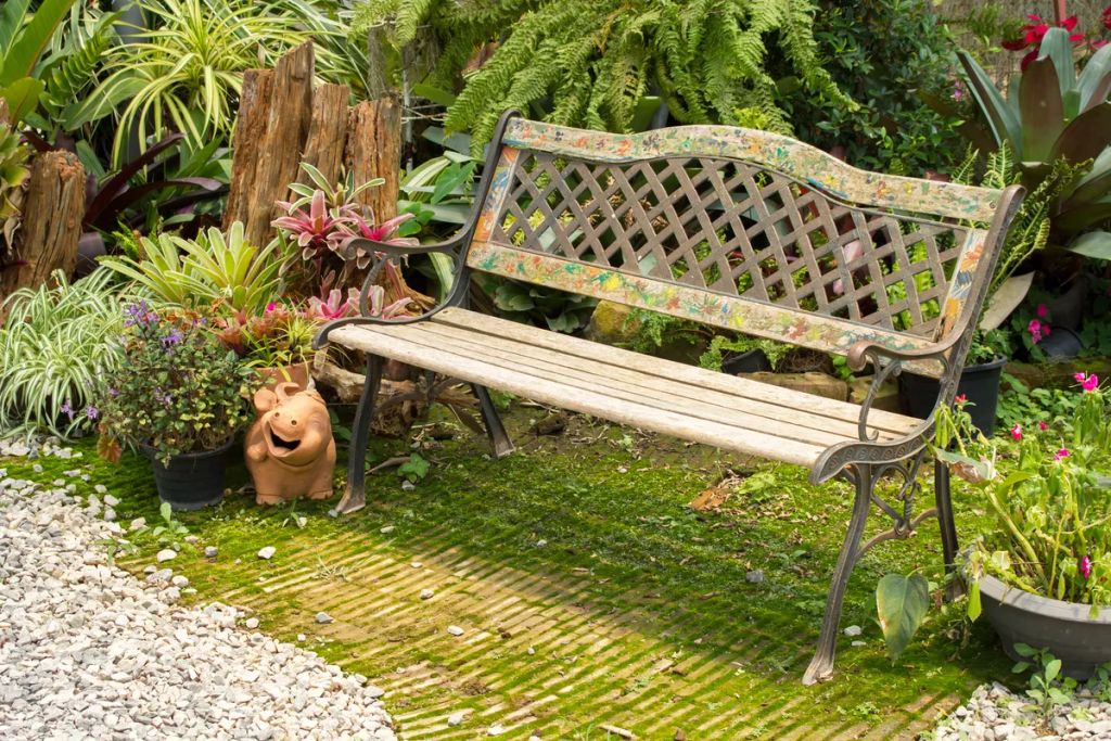 Wooden,Garden,Chair,In,The,Garden.
