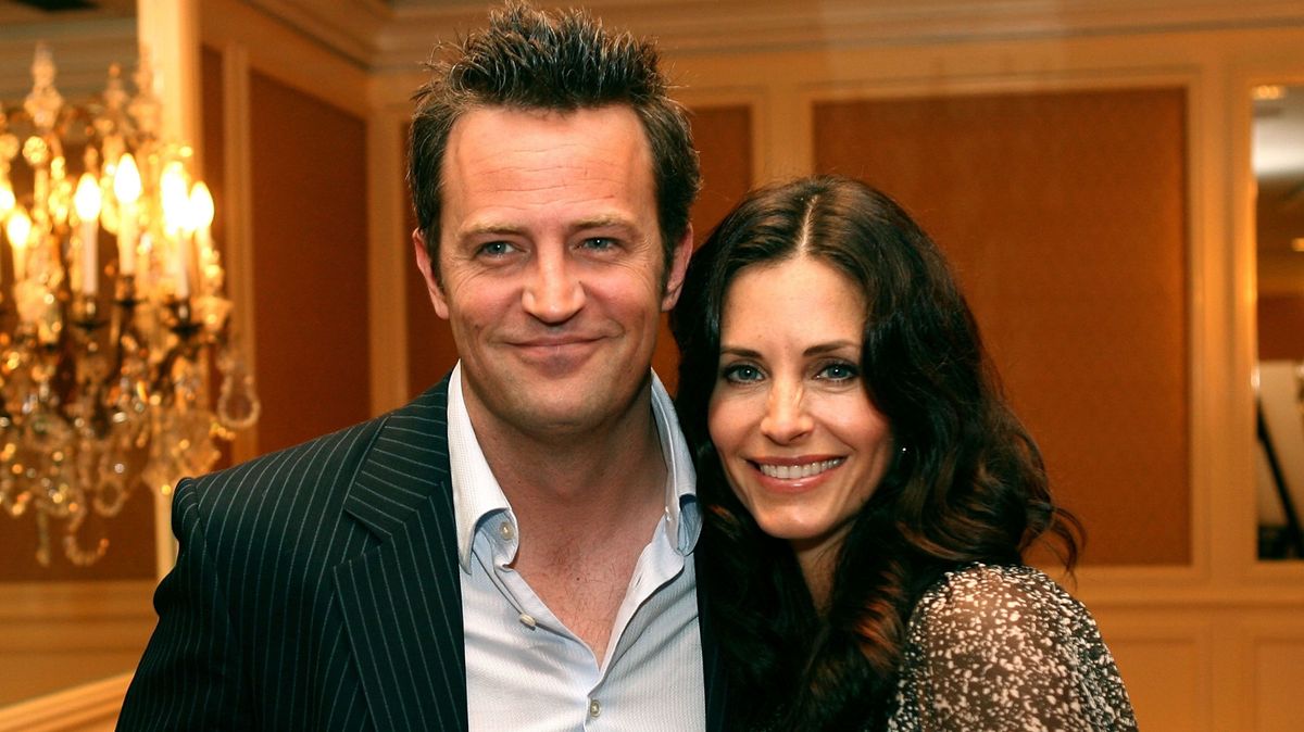 Matthew perry, courtney cox