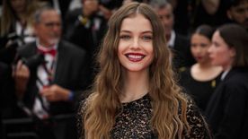 Palvin Barbi extravagáns állatmintás szettben tündökölt Cannes-ban