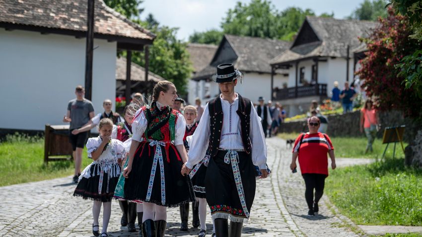 Kvíz kérdést ábrázoló kép.