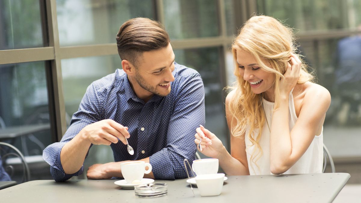 Beautiful,Couple,Having,Coffee,On,A,Date