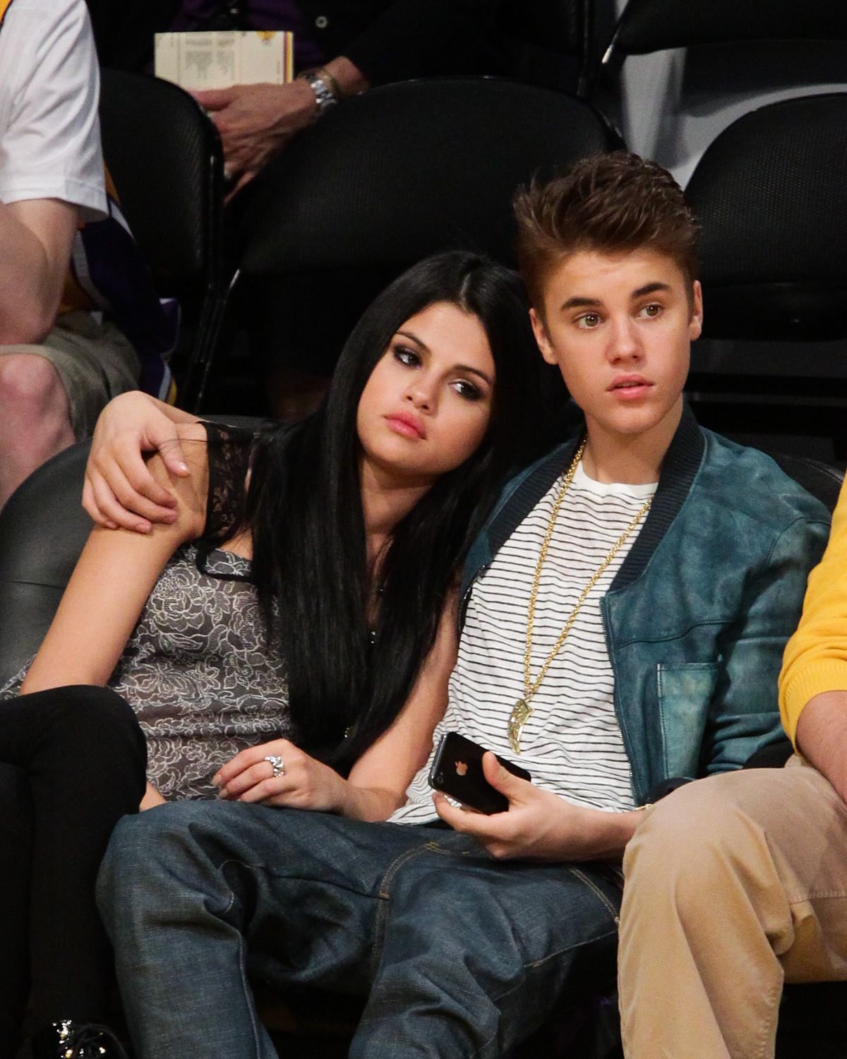 Celebrities At The Lakers Game