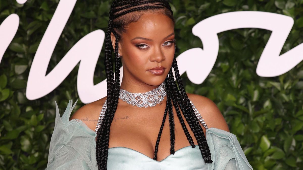 The Fashion Awards 2019 - Red Carpet Arrivals, Rihanna