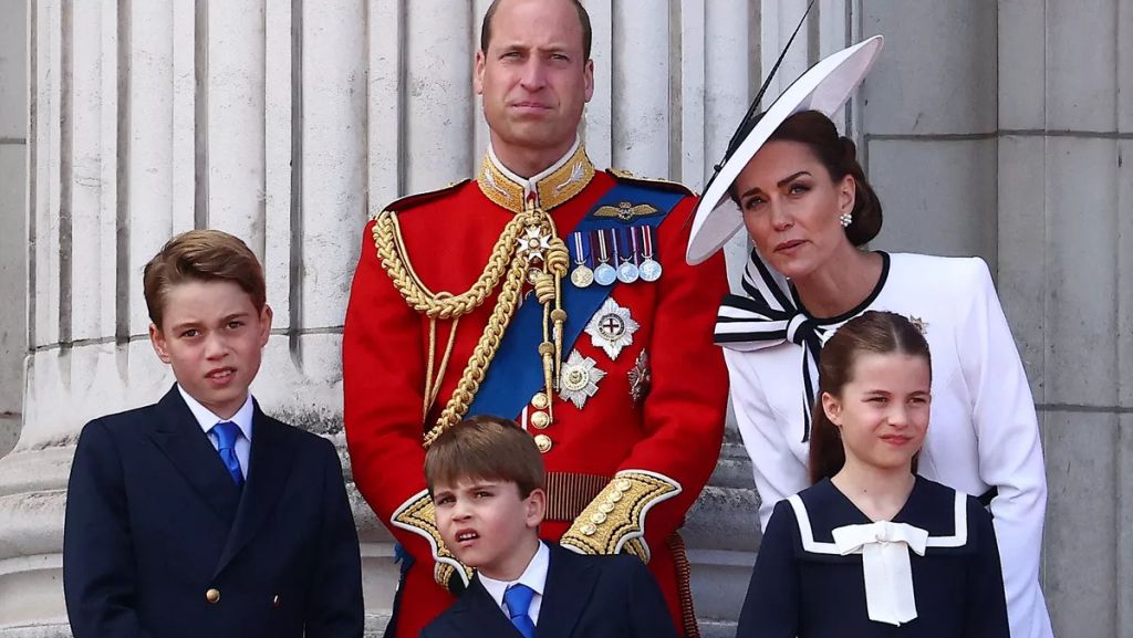 Lajos herceg legaranyosabb pillanatai a Trooping the Colour parádén, Károly király születésnapi ünnepségén