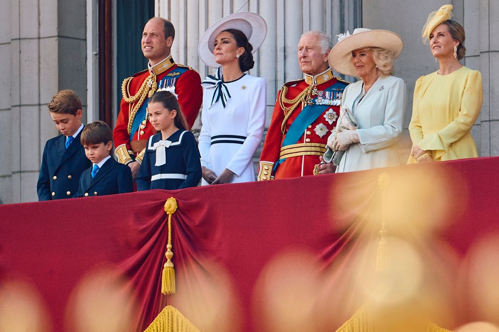 Lajos herceg legaranyosabb pillanatai a Trooping the Colour parádén, Károly király születésnapi ünnepségén