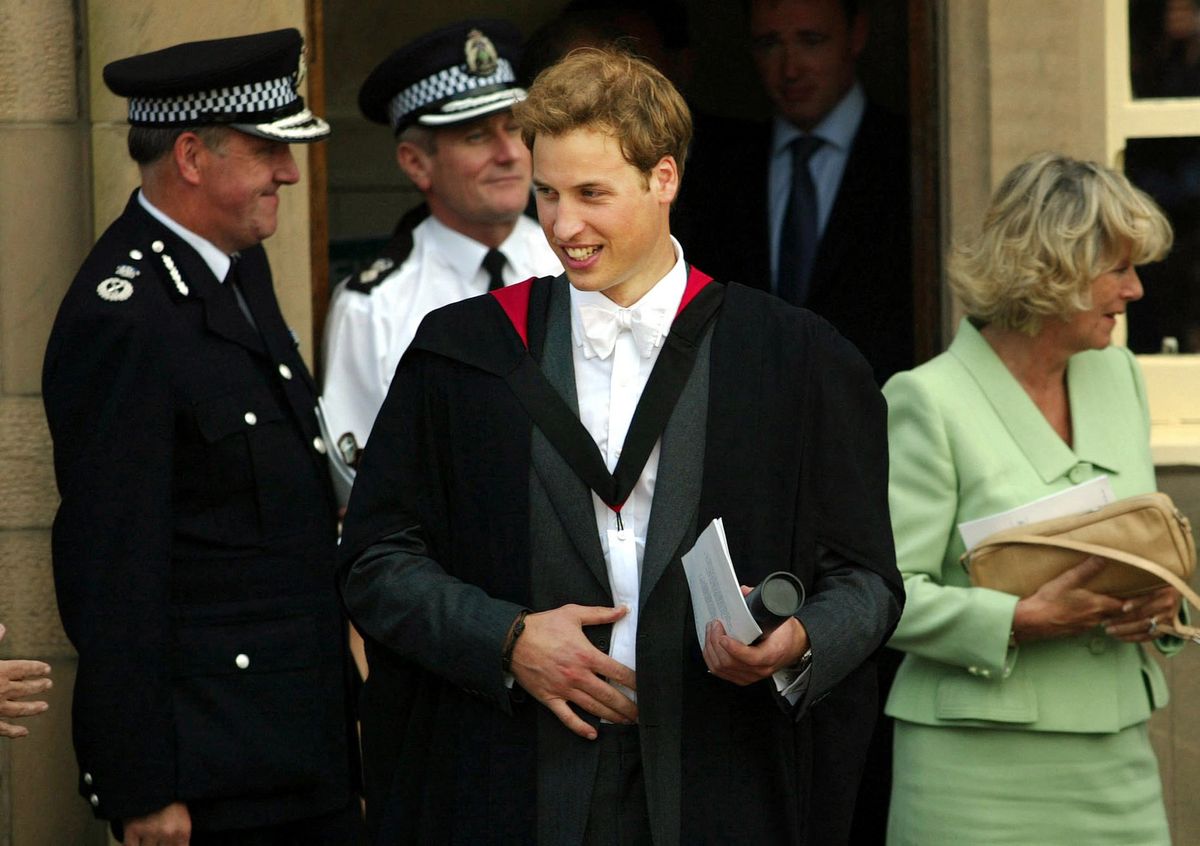 BRITAIN-ROYALS-WILLIAM-GRADUATION