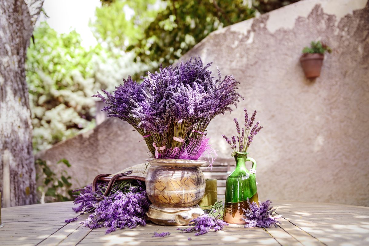 Bouquet,Of,Fresh,Lavender,On,The,Table