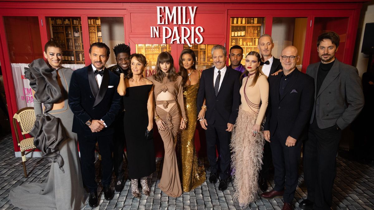 "Emily In Paris" By Netflix - Season 3 World Premiere : Inside Photocall At Theatre Des Champs Elysees In Paris