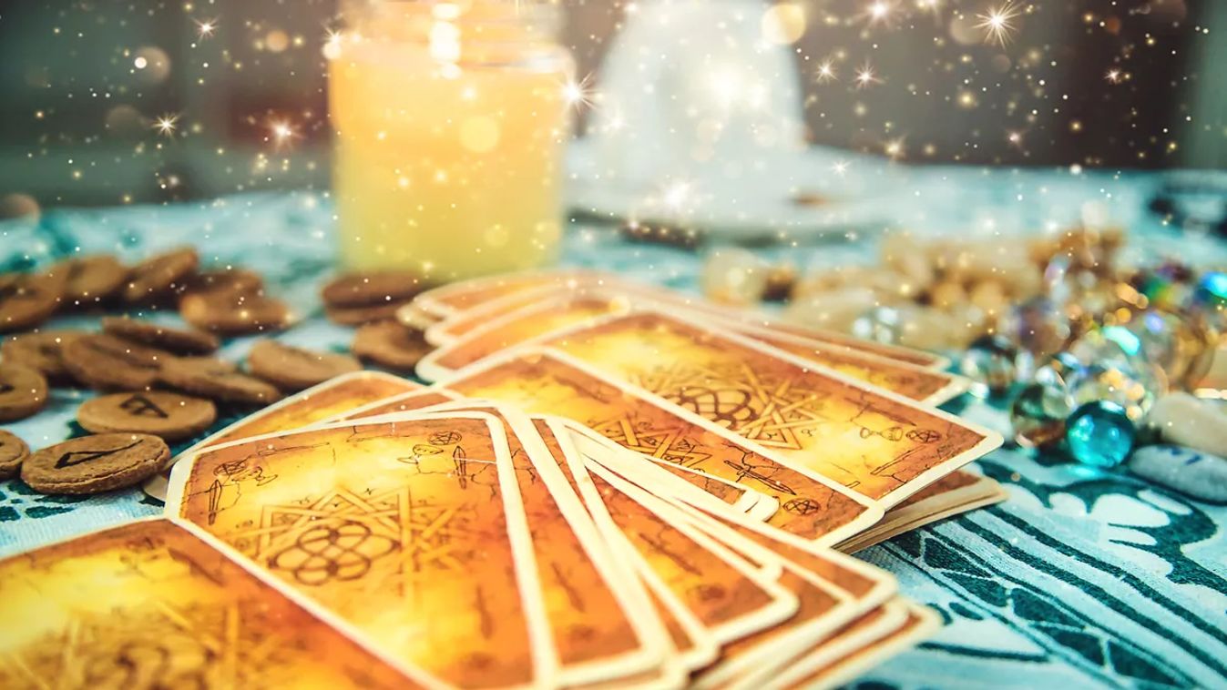 tarot, jóslás, jóskártya