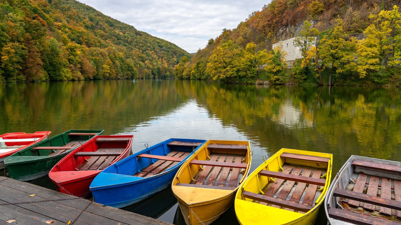 Hámori,Lake,In,Lillafüred,Miskolc,Pearl,Of,The,Bükk,Natonal