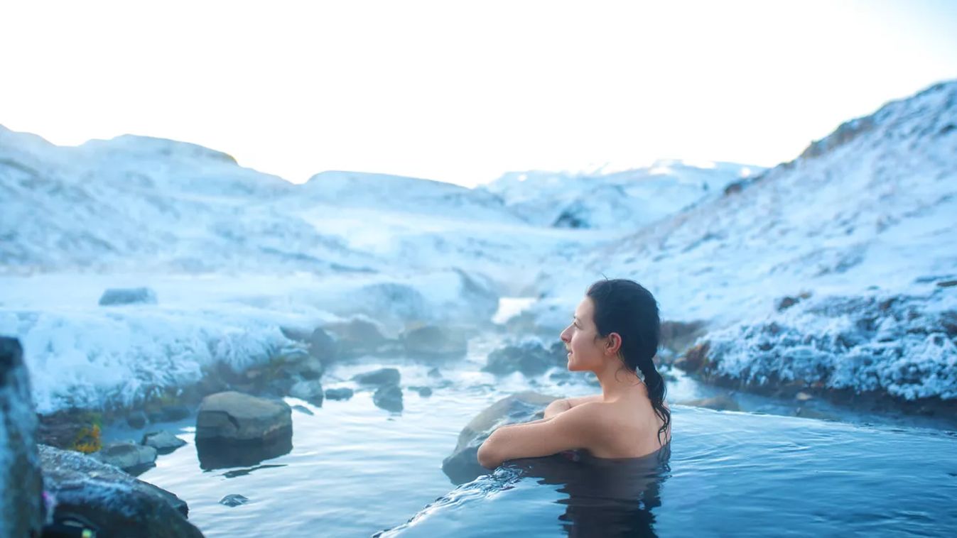 The,Girl,Bathes,In,A,Hot,Spring,In,The,Open