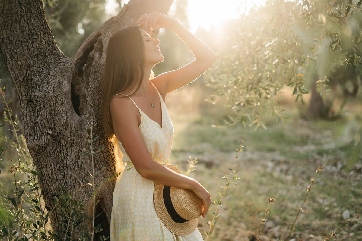 Tender,Portrait,Of,Beautiful,Brunette,Woman,In,Beautiful,Sunlight.,Woman