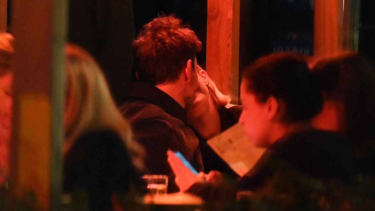 Gigi Hadid és Bradley Cooper egy New York-i étteremben 