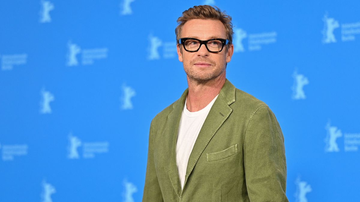 Simon Baker