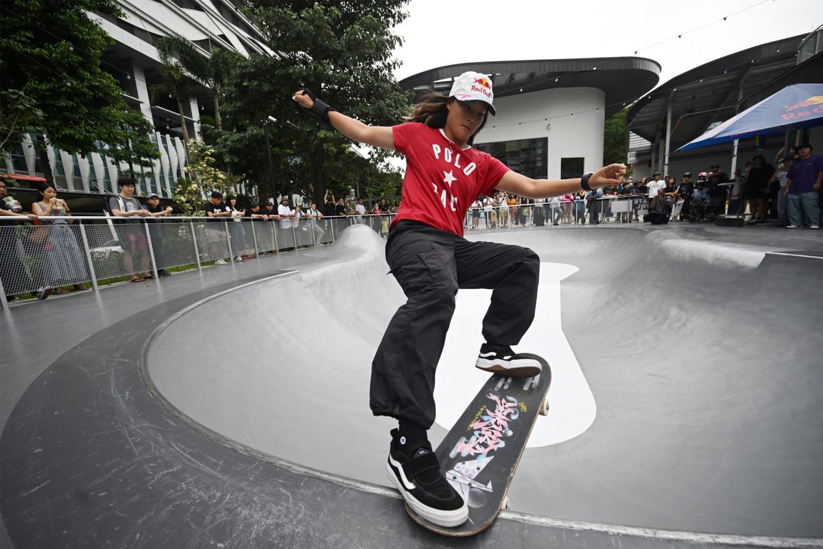 /Olympic gold medallist Sakura Yosozumi conducting a skate clinic at Trifecta, 28 October 2023.  She became the world’s first skateboarding Olympic gold medallist when she won the women's park at the Tokyo Games