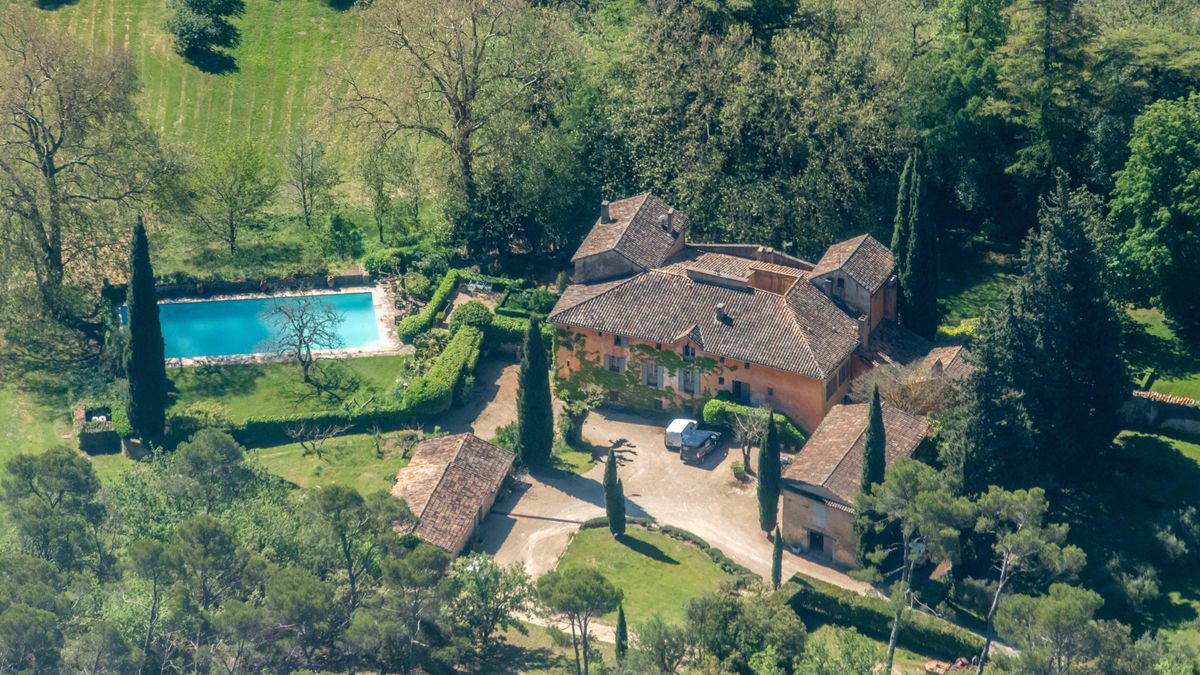 George Clooney háza Brignolesben, Franciaországban