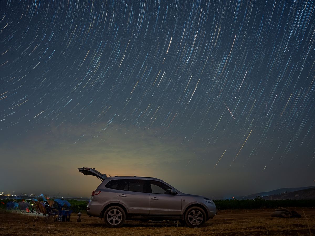 Paths Of Stars And Meteors, galaxis