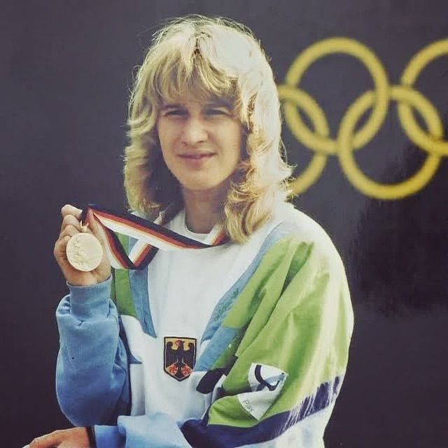 Andre Agassi Instagram-oldalán osztott meg fotót feleségéről: Steffi Graf az aranyérmével