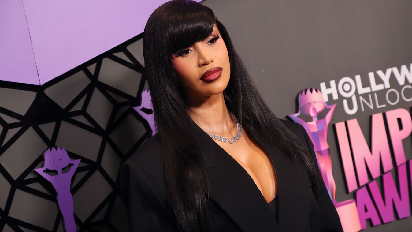 Cardi B harmadik gyerekével várandós és éppen válik