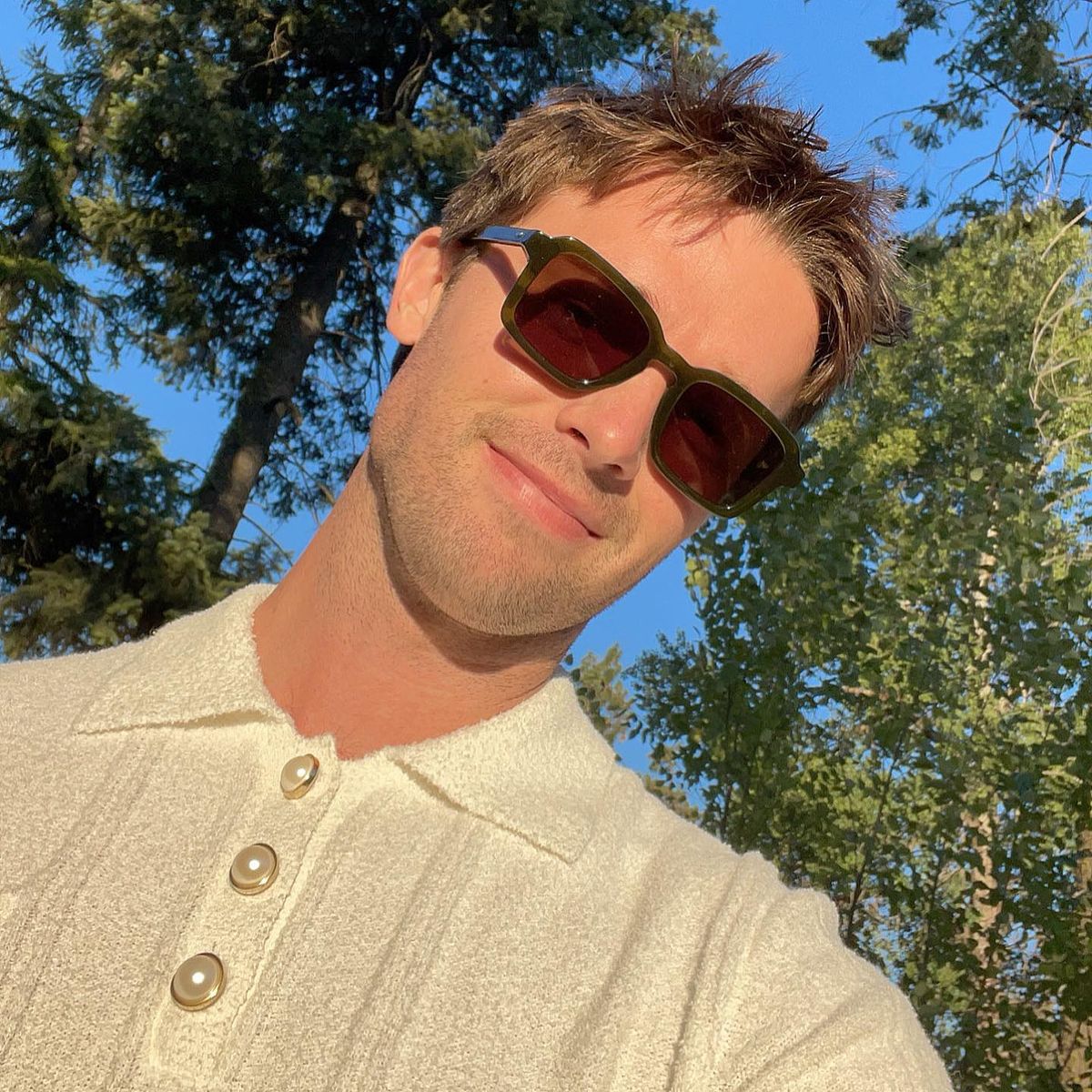 Patrick Schwarzenegger büszke a testére