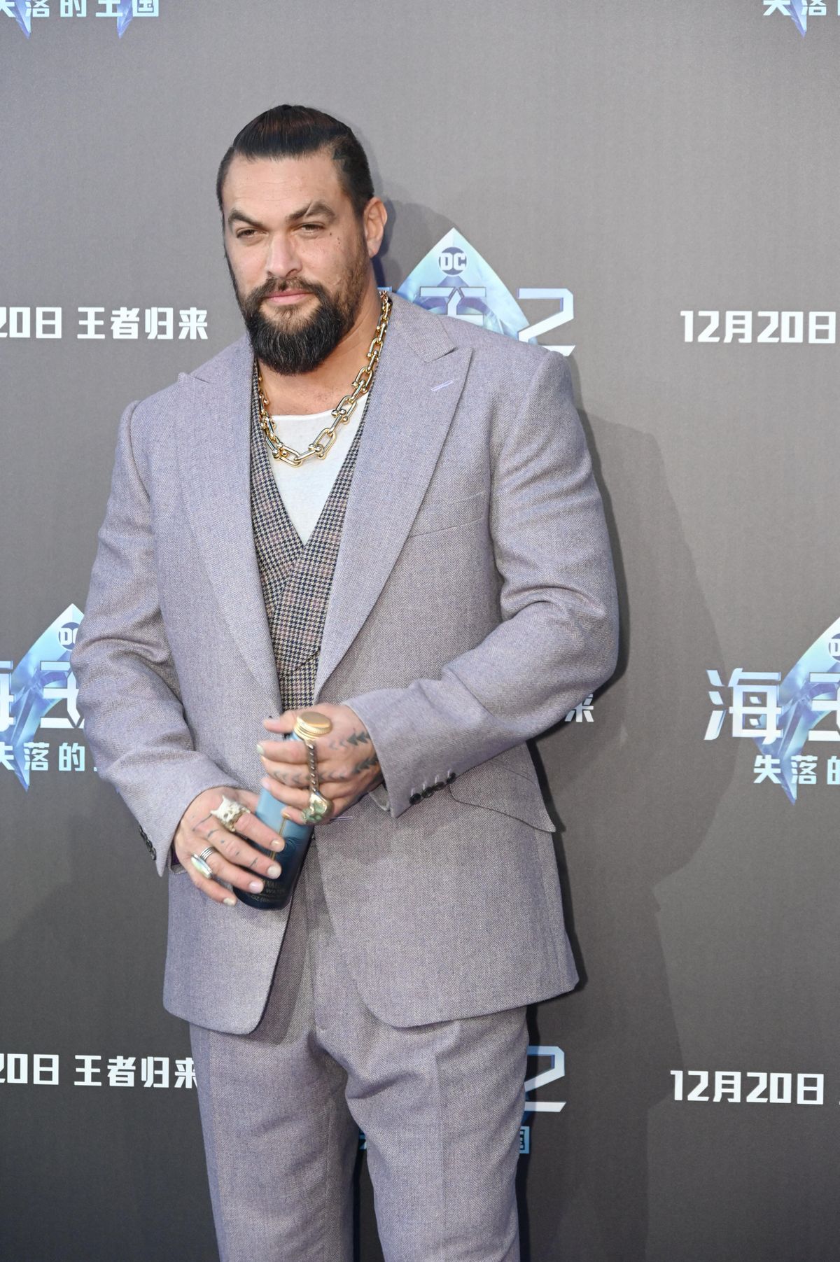 American actor Jason Momoa promotes film in Shanghai