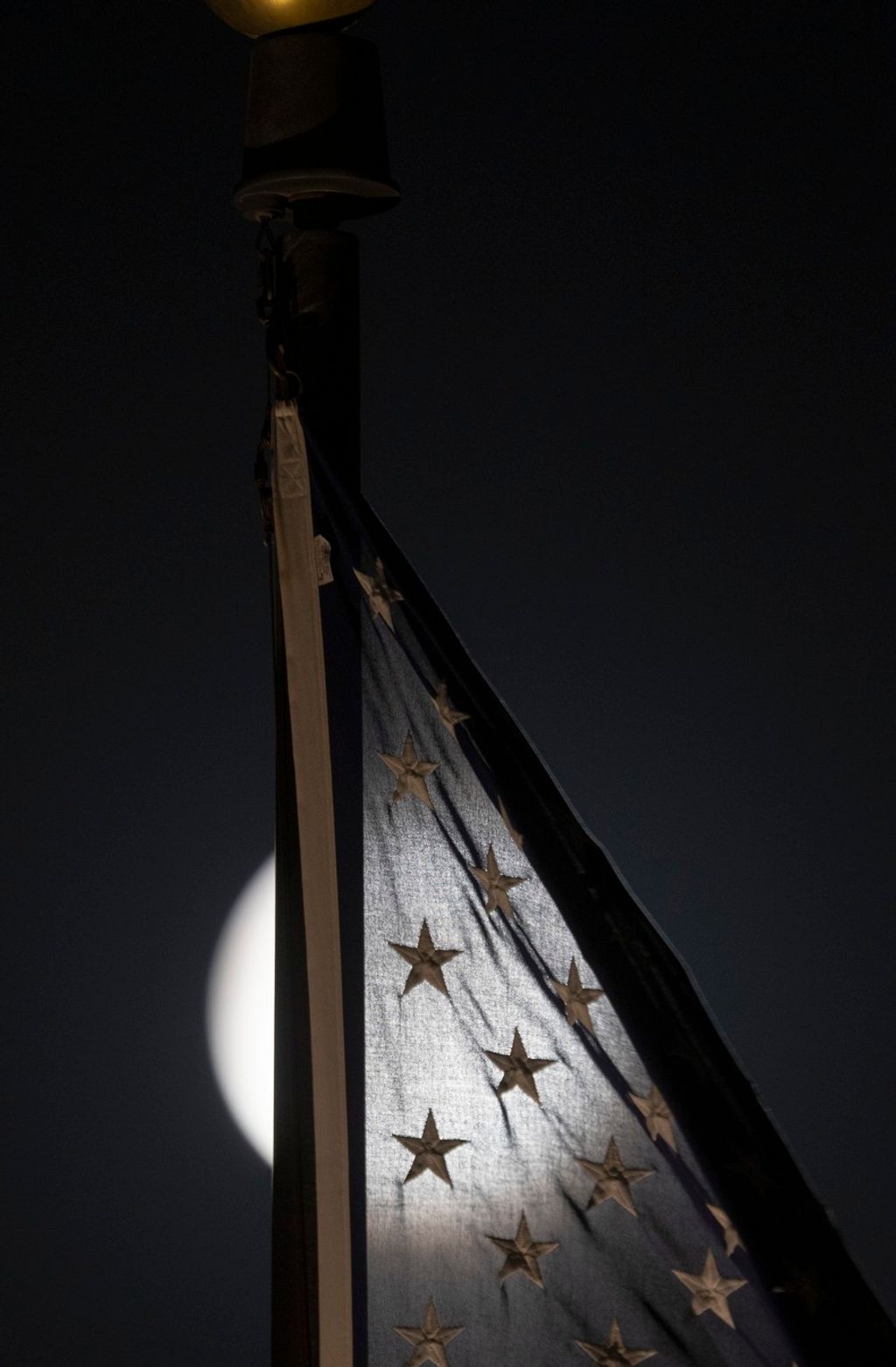 Super Harvest Moon
/September 17, 2024, Fort Worth, Texas, United States: Sept. 17, 2024. The Super harvest moon passes thru a partial lunar eclipse behind an American flag waving over the Amon Carter Museum in Fort Worth, Tx.,Image: 909328015, License: Rights-managed,
