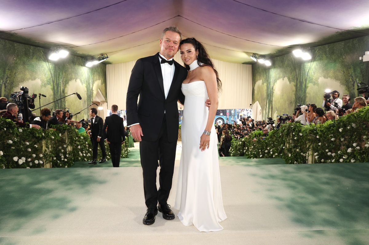 The 2024 Met Gala Celebrating "Sleeping Beauties: Reawakening Fashion" - Red Carpet, Matt damon és Luciana