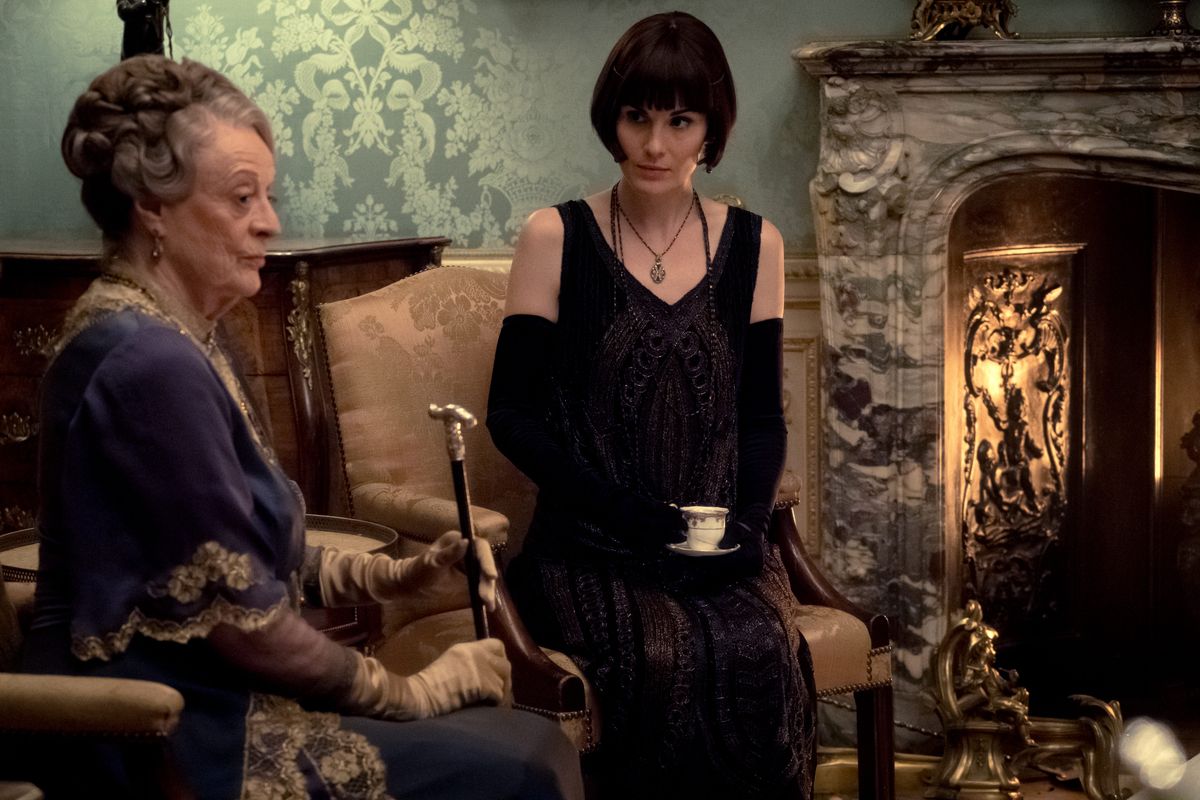 Maggie Smith a Downtown Abbey Violet Crowley-jaként