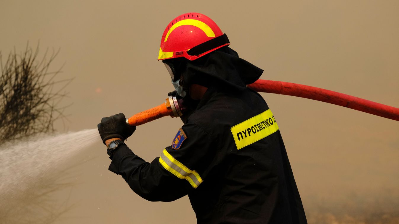 Firefighters,Operate,At,A,Blaze,In,Varybobi,Area,,Near,Athens,