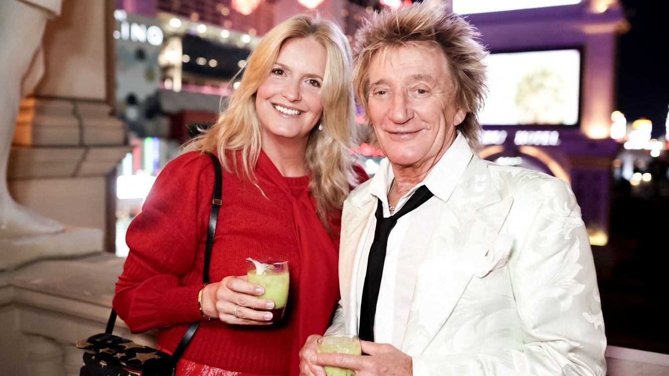 Haute Living Celebrates Sir Rod Stewart With The Singapore Tourism Board, Artist Johnathan Schultz At Sushi Roku's Off The Grid at F1 Las Vegas