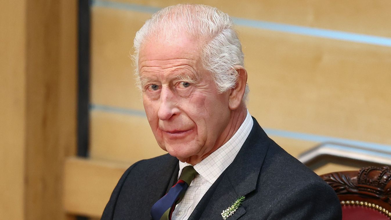 The King and Queen Attend The Commemoration Of The 25th Anniversary Of The Scottish Parliament