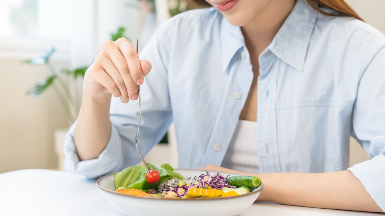 Diet,Concept,,Happy,Asian,Young,Woman,Hand,Use,A,Fork