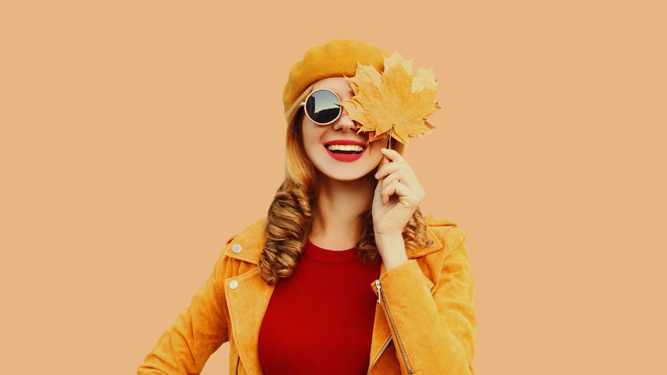 Autumn,Color,Style,Outfit,,Portrait,Of,Beautiful,Smiling,Young,Woman