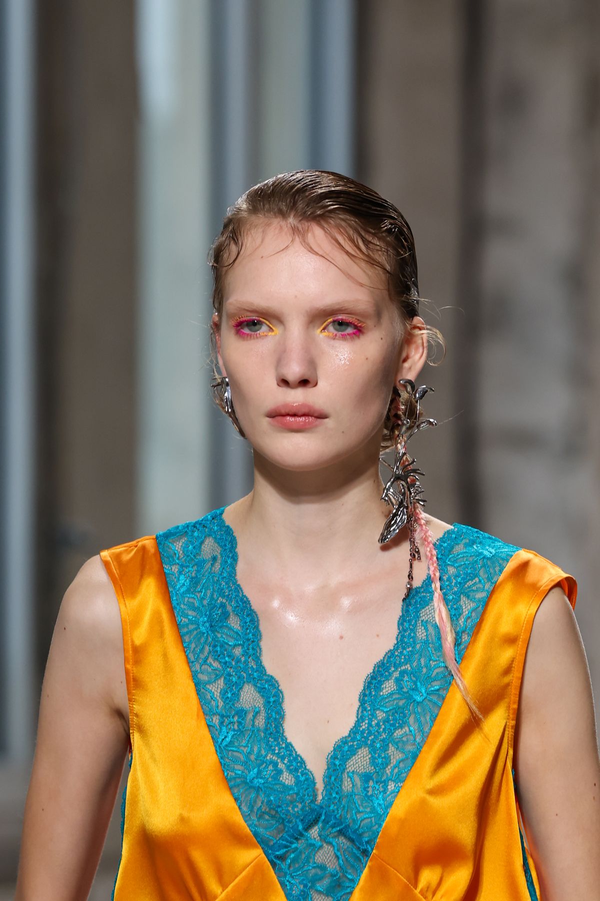 Dries Van Noten: Runway - Paris Fashion Week - Womenswear Spring-Summer 2025