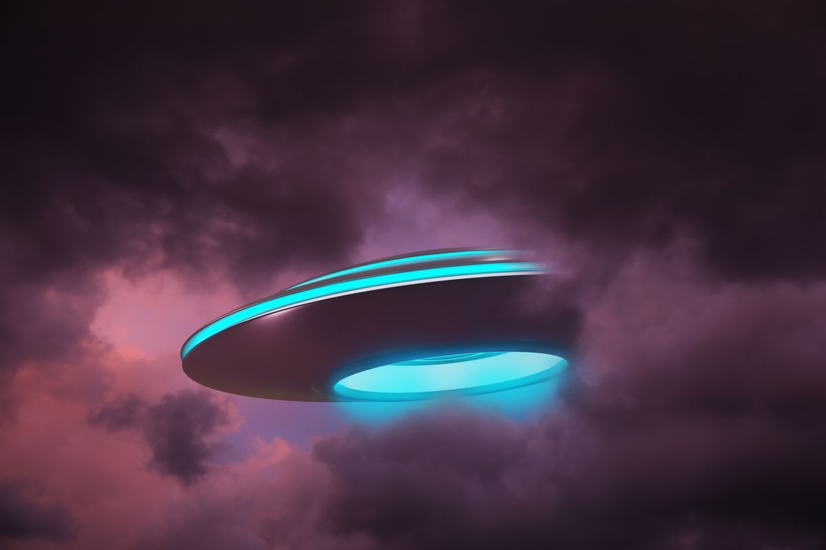 űrhajós, ufo, földönkívüli, csészalj