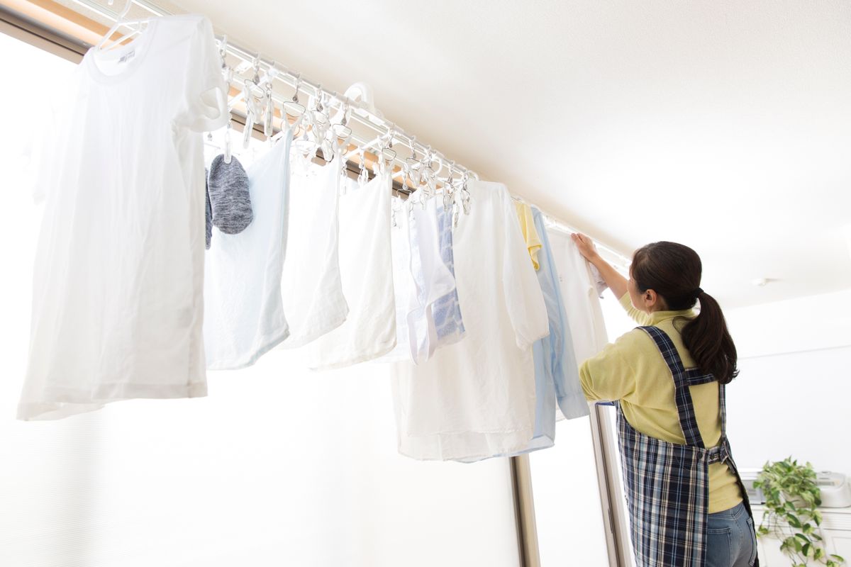 A,Japanese,Housewife,Who,Dries,Laundry,Indoors